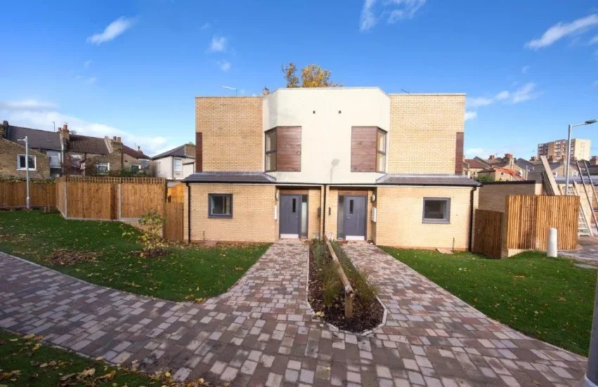 Your-paragraph-text-6