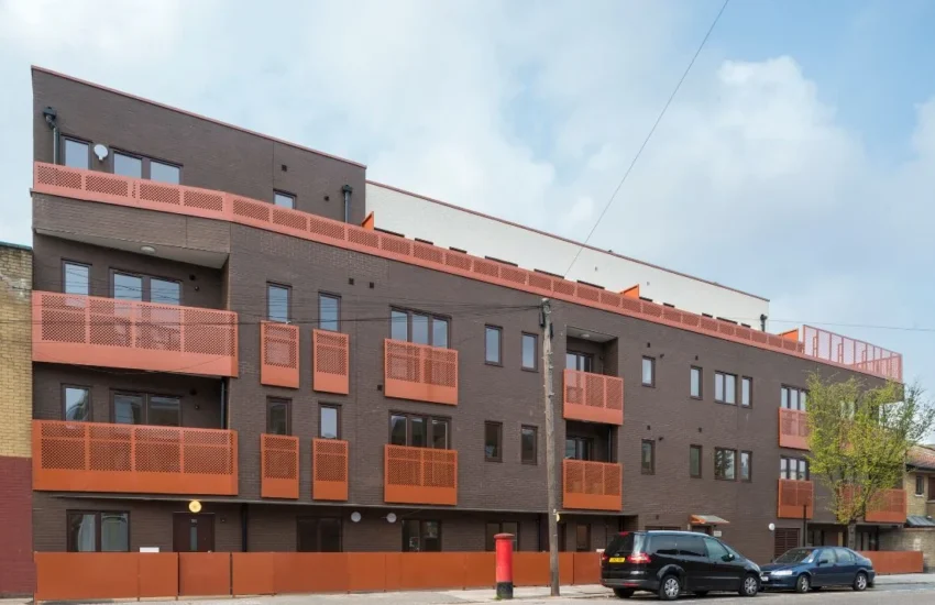 pexels-khwanchai-4161619-2048x1365j